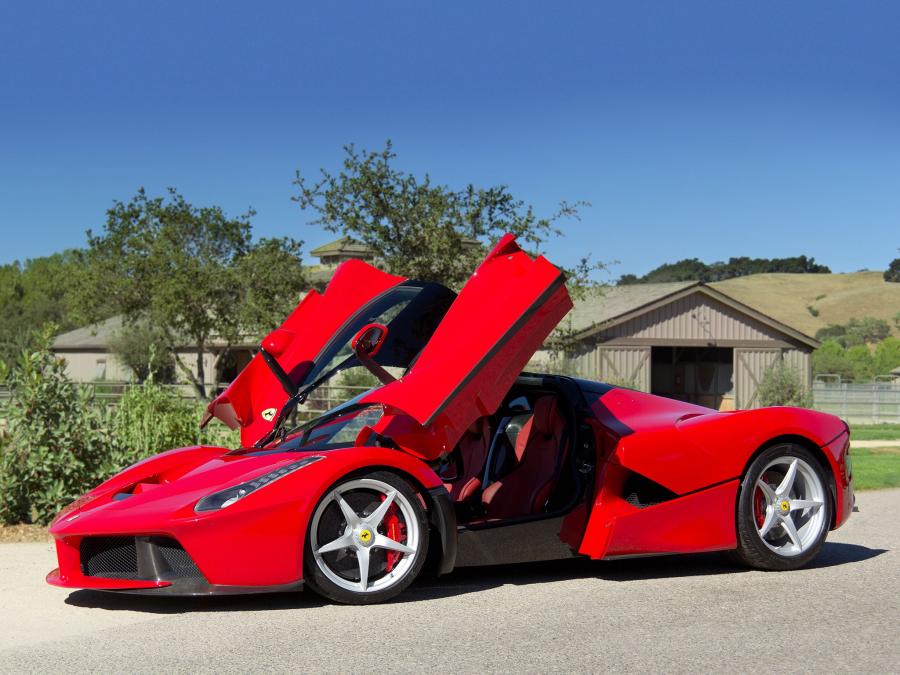  Ferrari LaFerrari 2013 года  (фото 2 из 34)